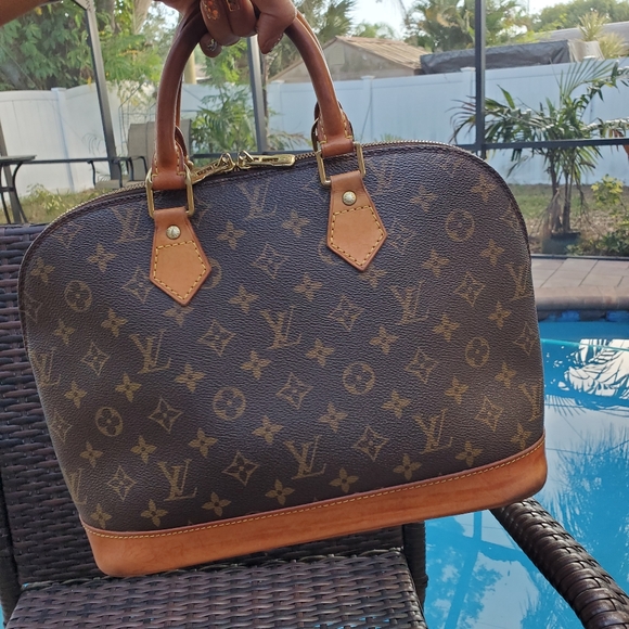 authentic louis vuitton alma pm - Picture 16 of 16